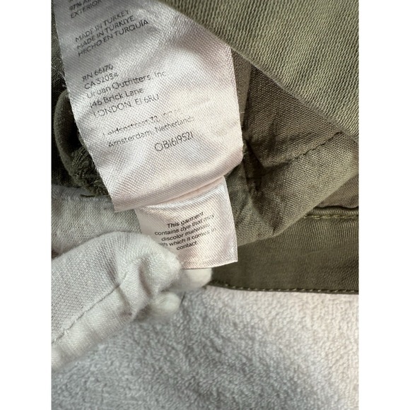 Free People Billie Chino Pleated Shorts In Green Women's Size 6 - Picture 7 of 11